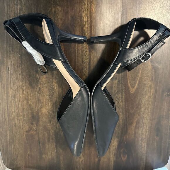 Elegant Black Heels with Ankle Strap size 7 - Picture 2 of 4